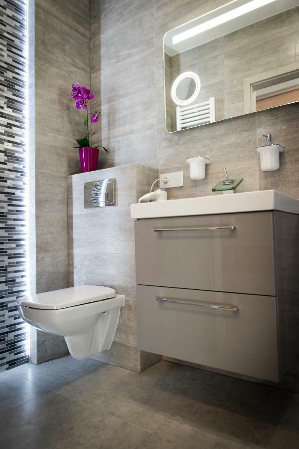 Apartament Elegance Pink 레왈 외부 사진